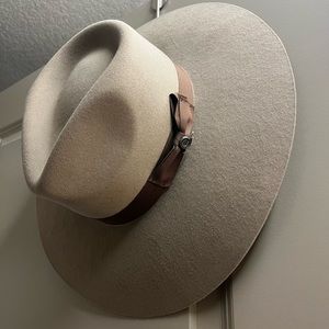Brown Charlie Horse Hat - M